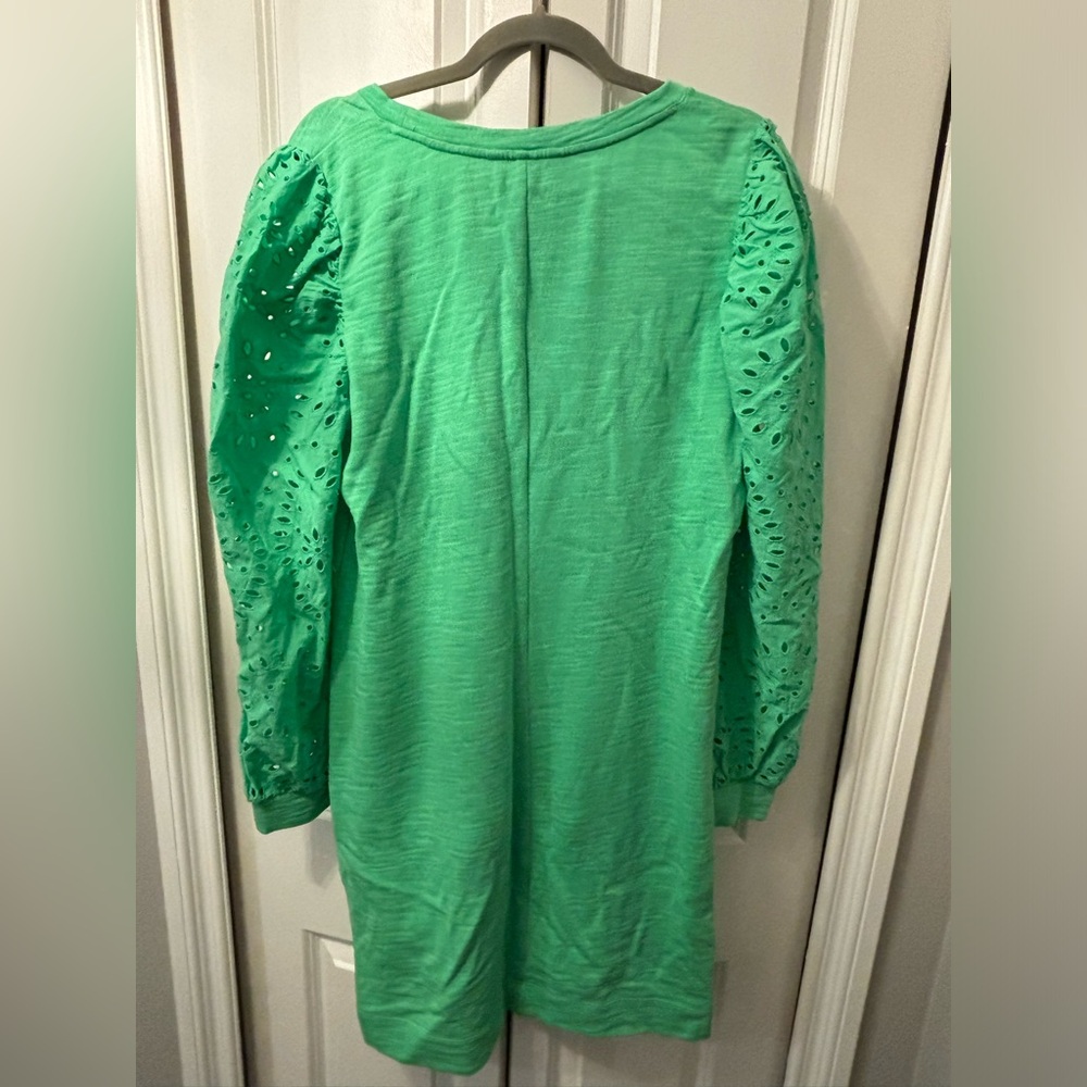 Chic Green Eyelet Sleeve Dress